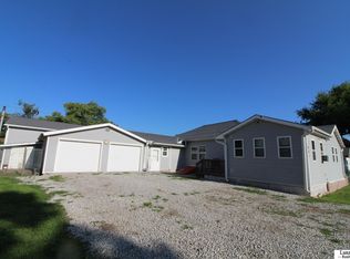 801 Walnut St, Brock, NE 68320