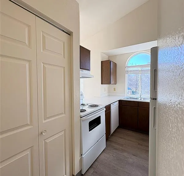 Country Crossing Apartments — Photo 2