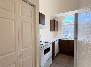 684 W 800 N #3B-1BA-969SQFT, Clearfield, UT 84015