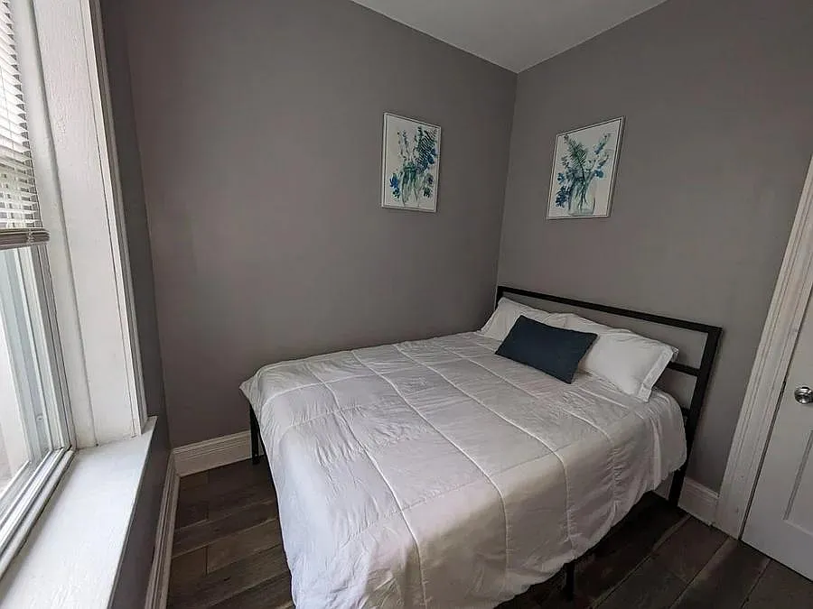3 bed, 1.0 bath, 1275 sqft, $1,265 — Photo 2
