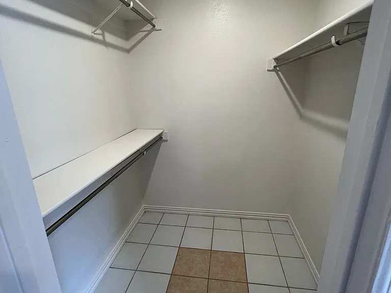 6700 Forestview Dr — Photo 21