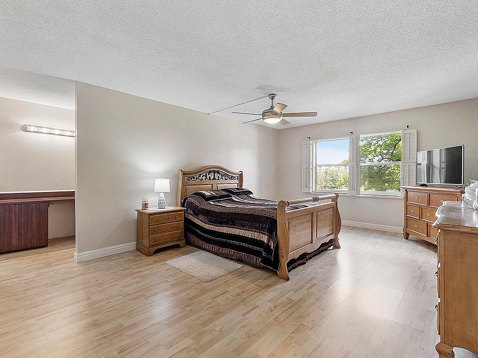 1st image of 6361 N Falls Cir Drive #305