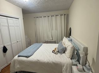 452 Park Dr APT 4, Boston, MA 02215