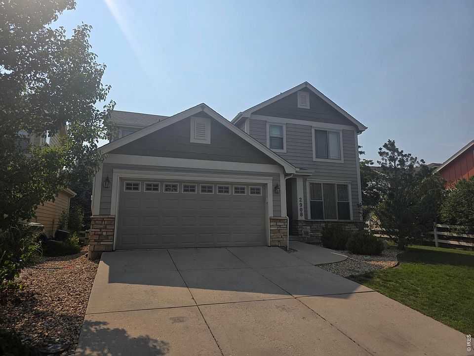 2nd image of 2908 Sanford Cir