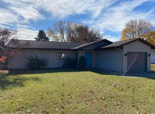 1401 Flamingo Dr, Warsaw, IN