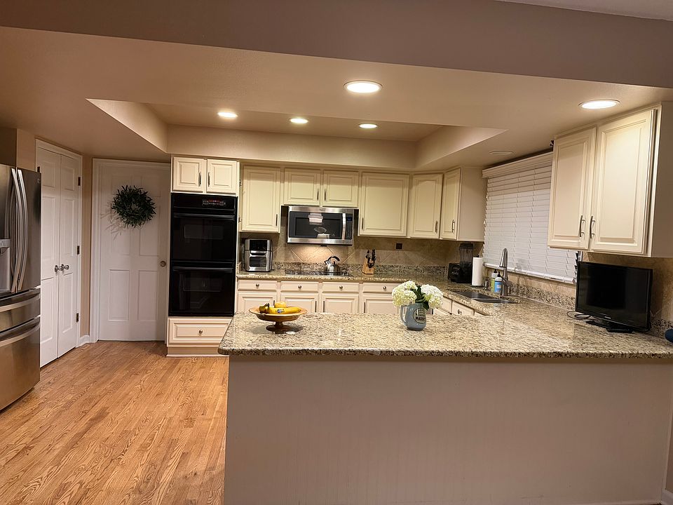 1st image of 15762 E Crestridge Cir