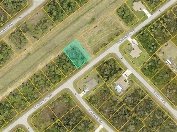 Dalewood Cir, North Port, FL 34288