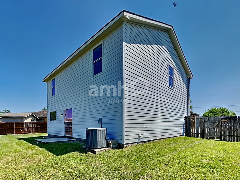 2321 Shady Birch Dr — Photo 18