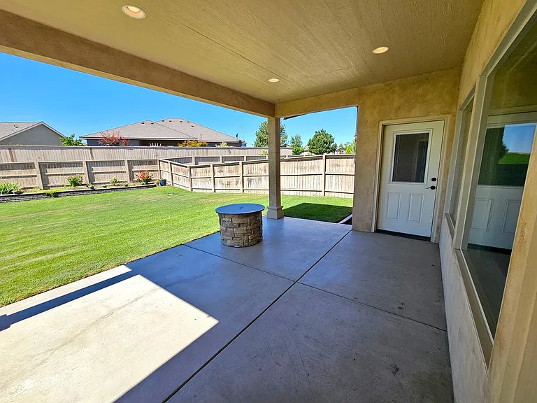 2817 Tuscanna Dr — Photo 48
