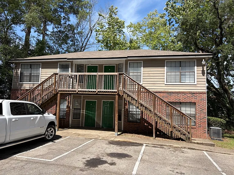 2349 Horne Ave #C — Photo 11