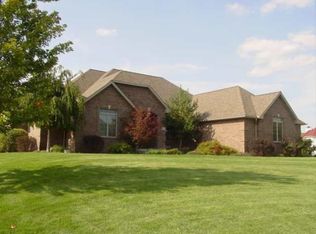 1237 S Honeybee Ct, Warsaw, IN 46580