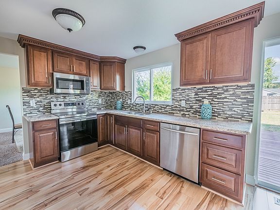 4th image of 321 Williams Blvd NW