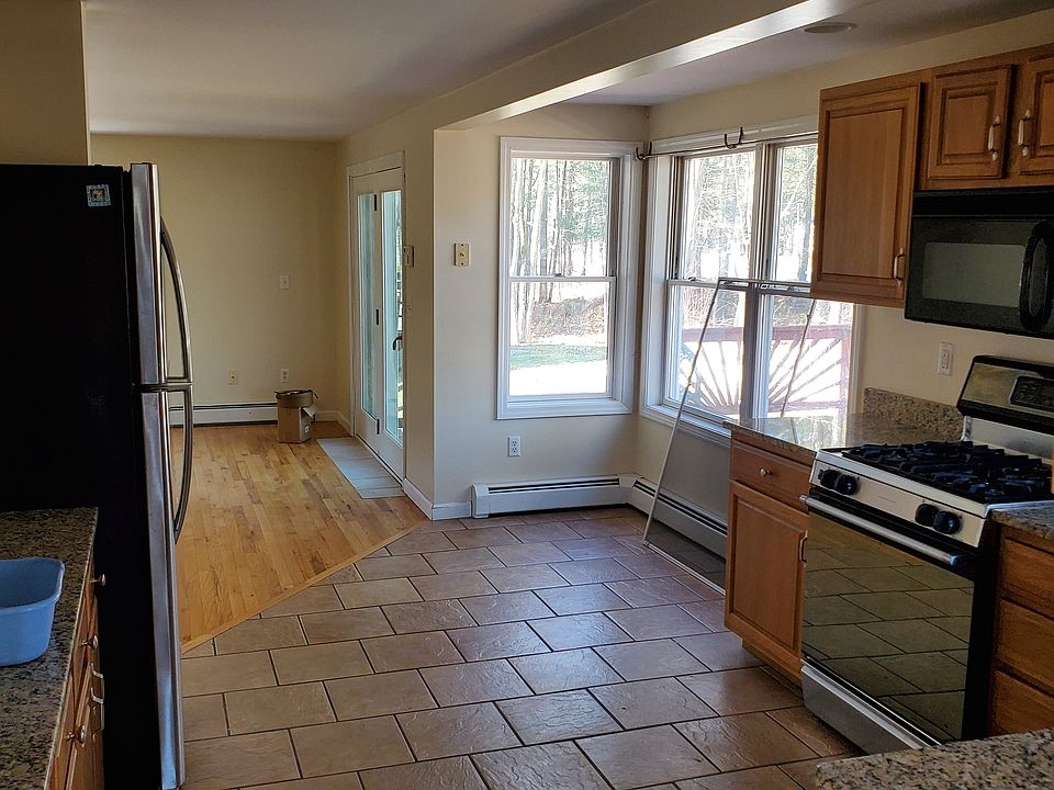 1st image of 2 Long Cove Dr