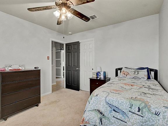 3rd image of 215 Wild Cat Dr #215
