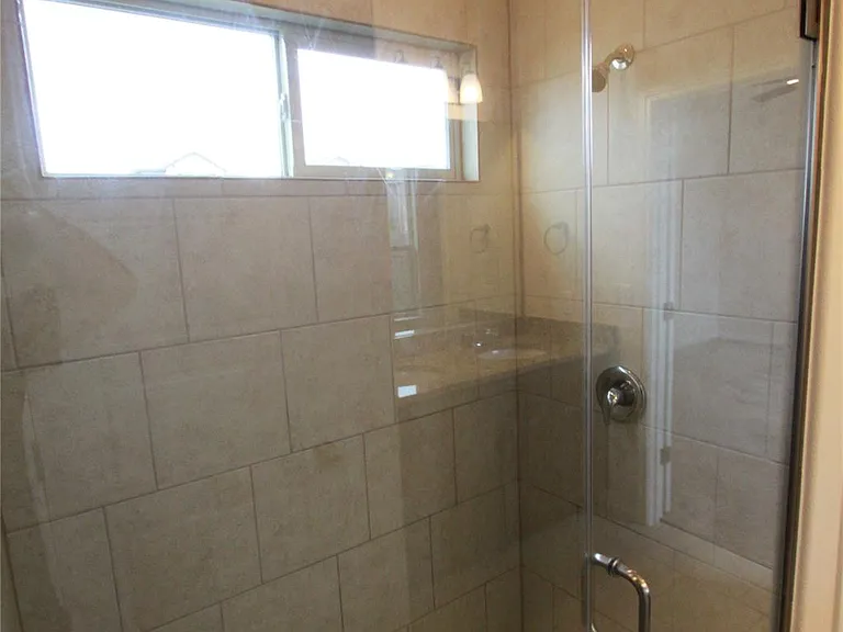 9304 Lost Bridge Ln — Photo 18