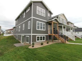 2742 W Main St, Sun Prairie, WI 53590