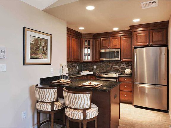 3rd image of 607 Breton Way