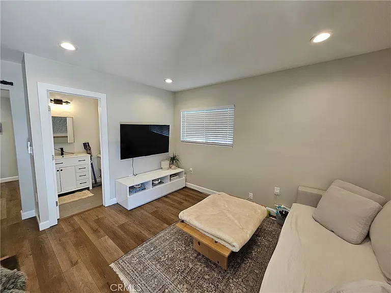 1554 Orange Ave #C — Photo 5