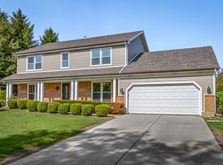 1700 Cedar Glen Dr, Libertyville, IL 60048