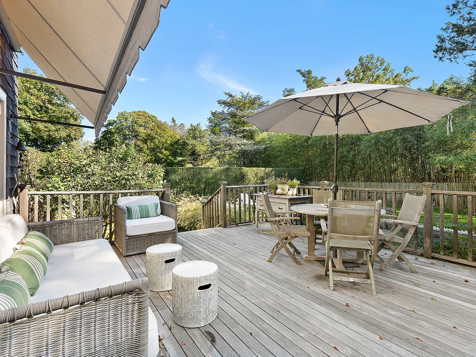Southampton village 4-bedroom with pool — Photo 3