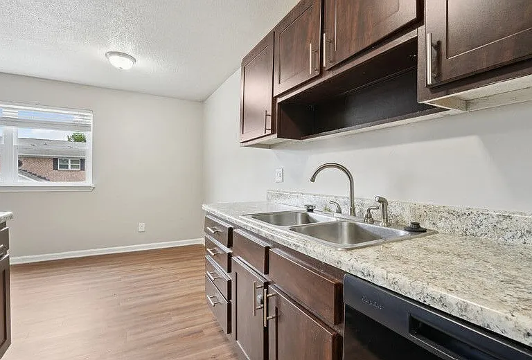 South Pointe — Photo 2