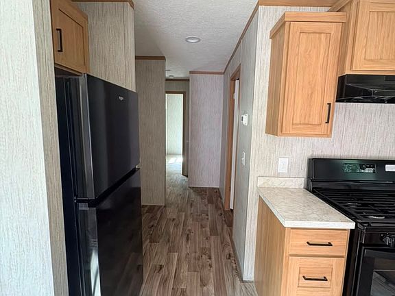 5th image of 156 Shenango Park Rd #105