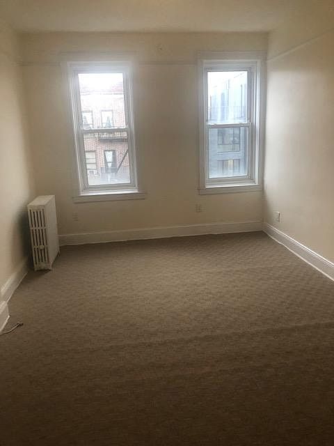 1st image of 1221 E 84th St