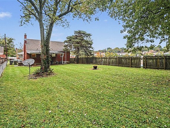 4th image of 5441 Childs Ave