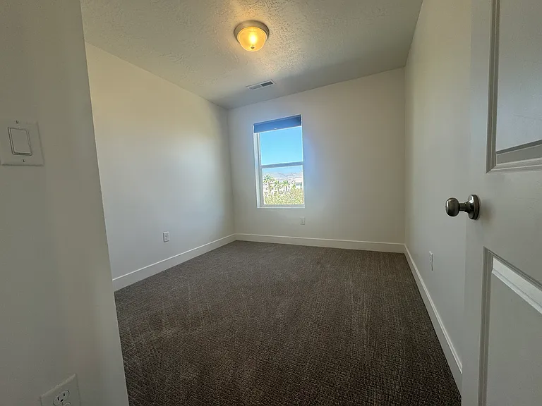 662 W Rosa Ln — Photo 10