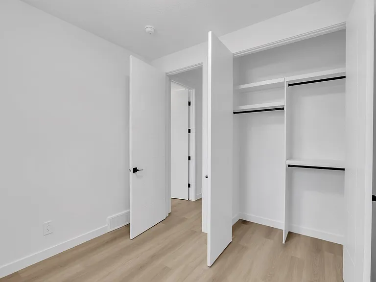 2704 25th Ave SW — Photo 29