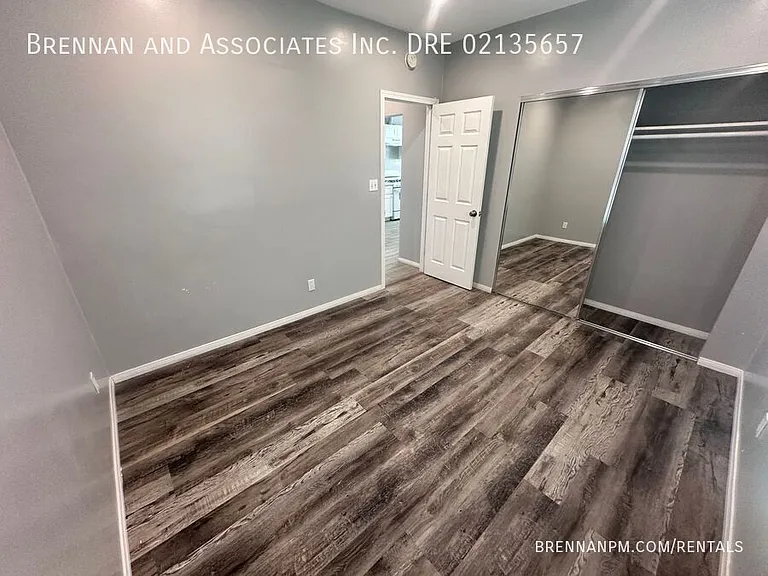 1742 Kearney Ave — Photo 8