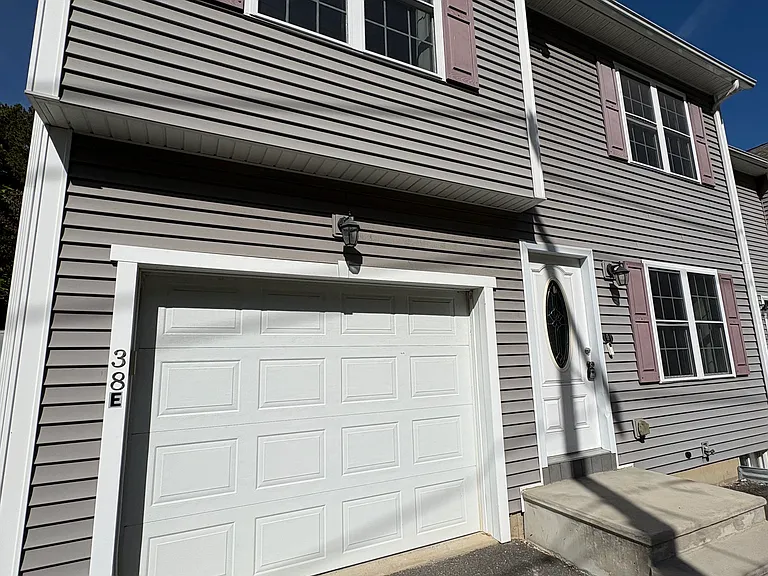 38 Ludlow Rd #F — Photo 14