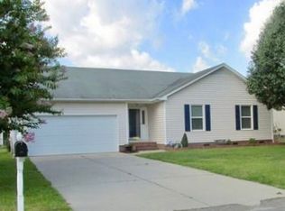 5416 Heather St, Hope Mills, NC 28348