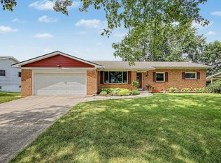 513 Stone Ridge Dr, Lansing, MI 48917