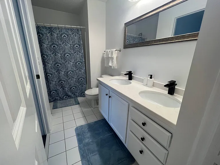 6193 Courtly Rd #D — Photo 7