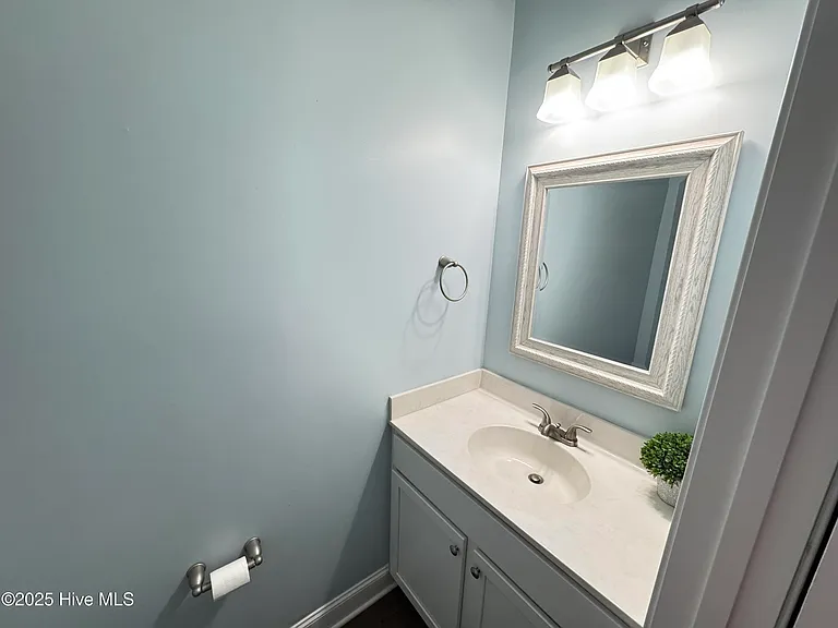 2213 Chavis Dr #B — Photo 11