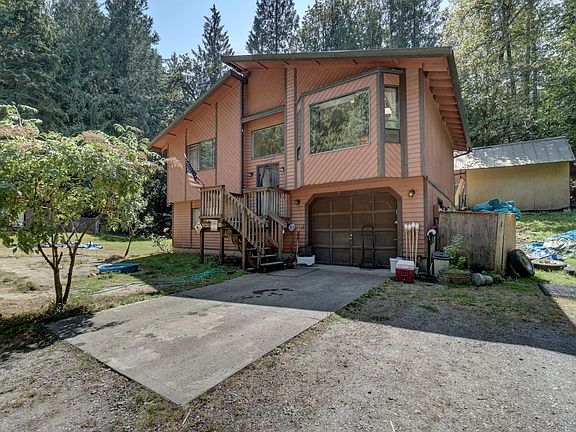 3rd image of 17516 214th Avenue Ct E