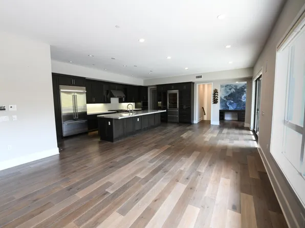 12775 W Bluff Creek Dr #1, Los Angeles, CA 90094