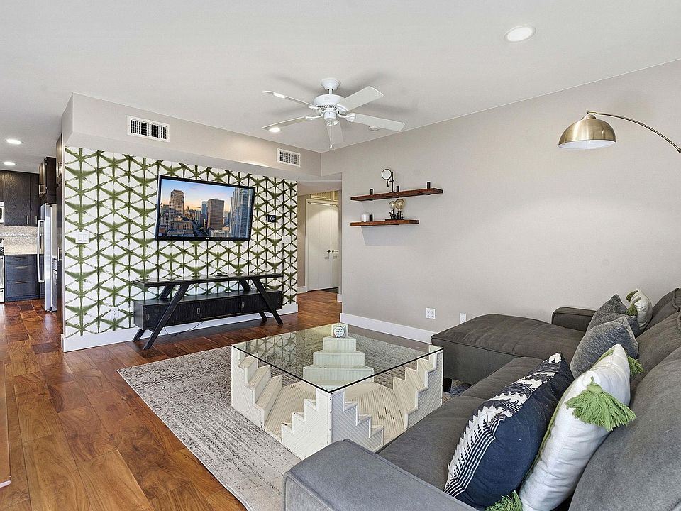 1st image of 904 West Ave APT 214