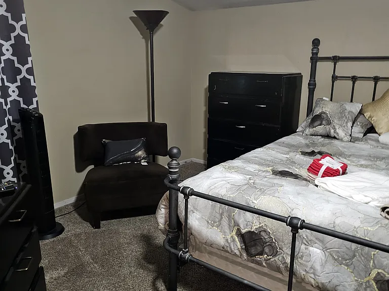 314 Lorraine Ct — Photo 43