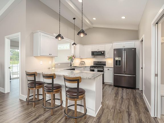 5th image of 9136 Cottage Trl