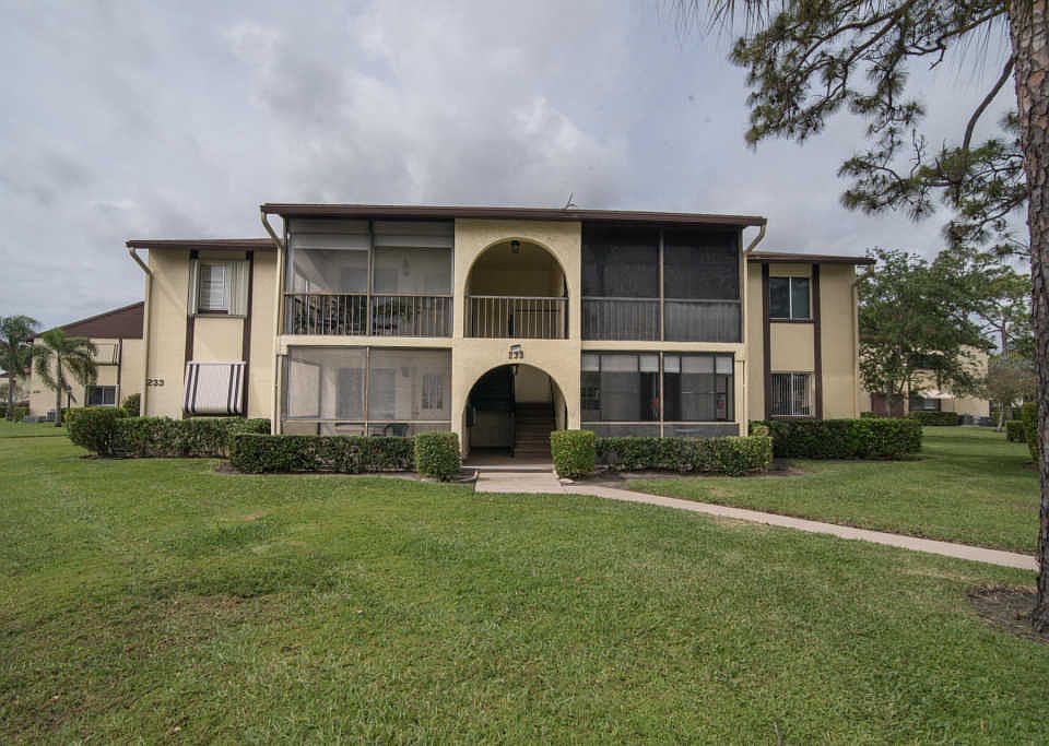 1st image of 233 Pine Hov Cir APT D-1
