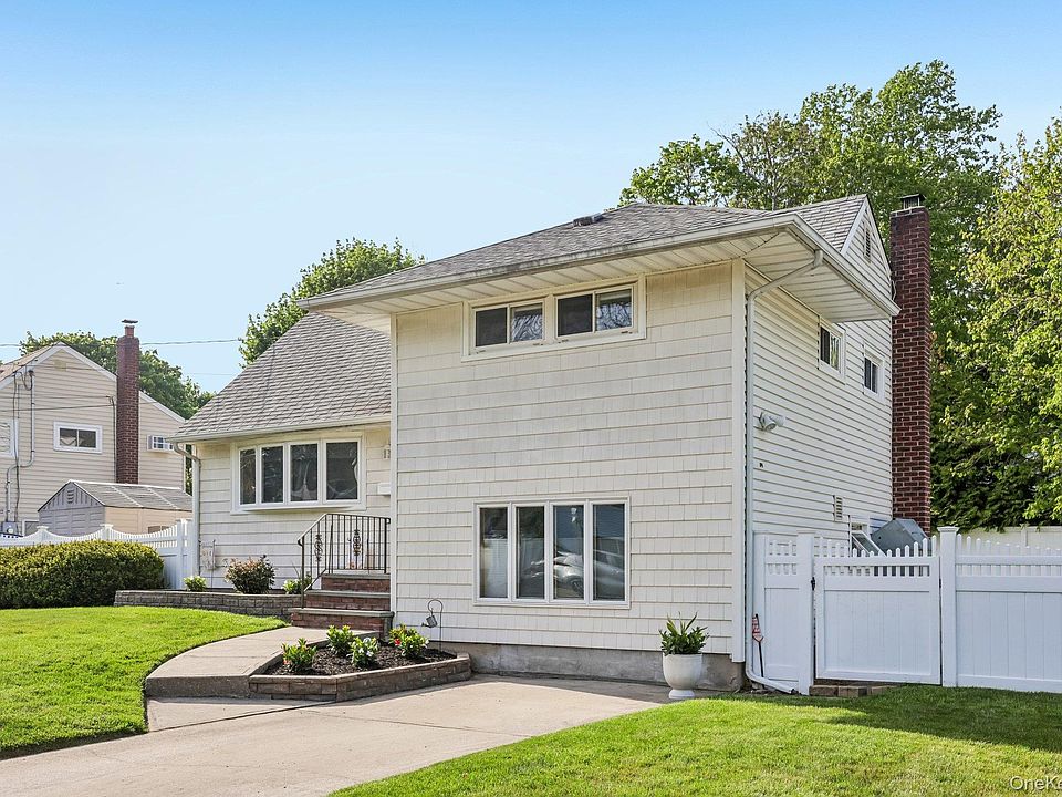 1st image of 7 Bowden Drive
