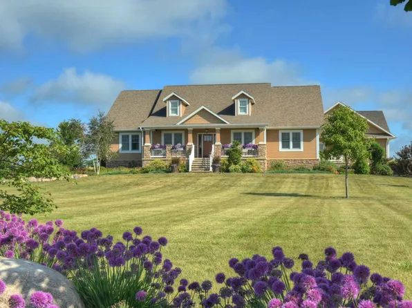 3938 5th Ave N, Estherville, IA 51334