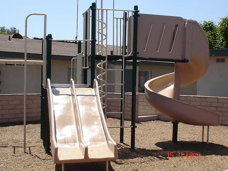 Placentia Meadows Apartments — Photo 26