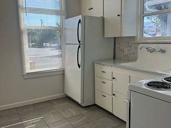 4th image of 343 S 4th Ave #1