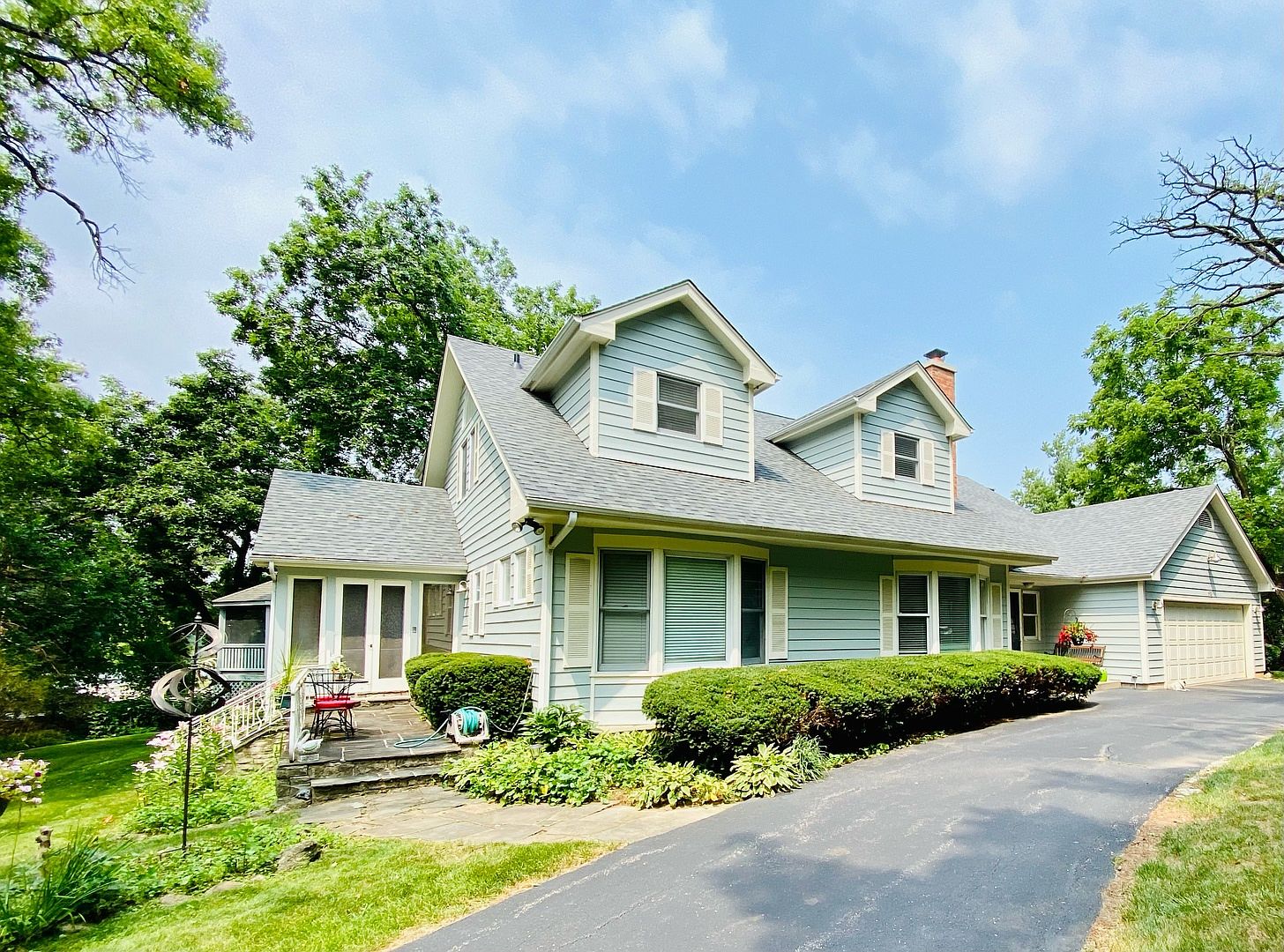 318 E Lake Shore Dr, Tower Lakes, IL 60010 Zillow