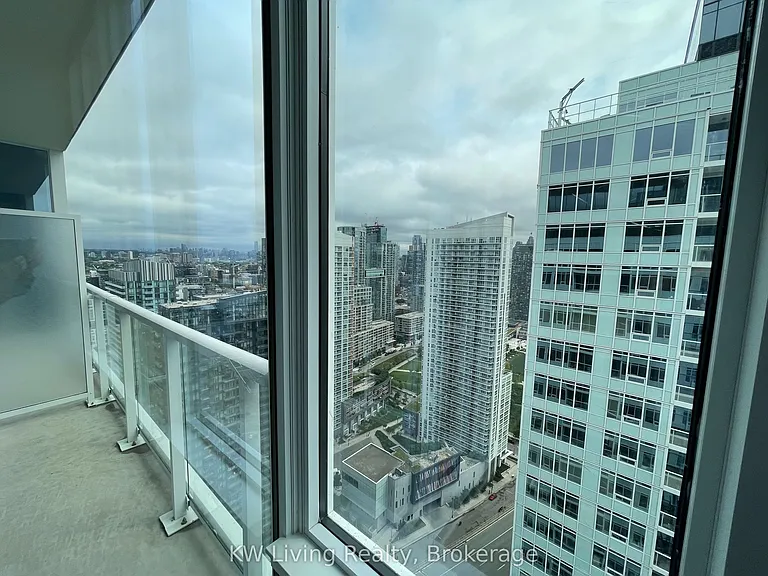 19 Bathurst St #4210 — Photo 18