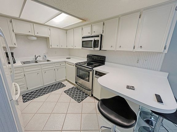 4th image of 1315 E Bender Blvd APT 3