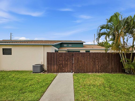 2nd image of 1110 Manor Drive